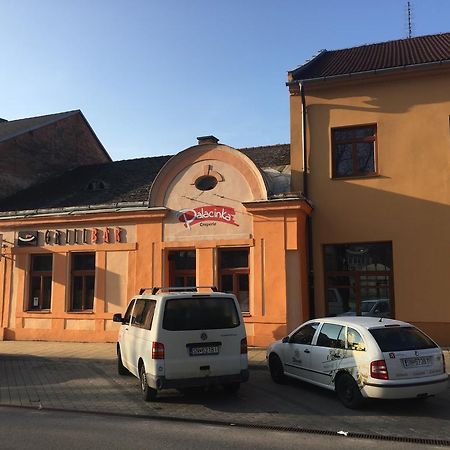 Grillbar Penzion & Restaurant Spišská Nová Ves Eksteriør billede
