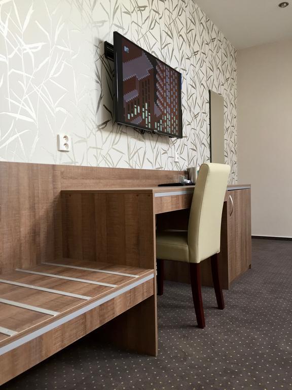 Grillbar Penzion & Restaurant Spišská Nová Ves Eksteriør billede