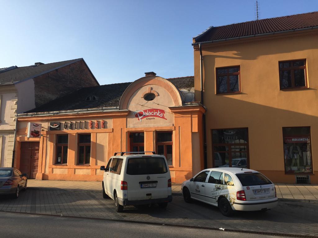 Grillbar Penzion & Restaurant Spišská Nová Ves Eksteriør billede