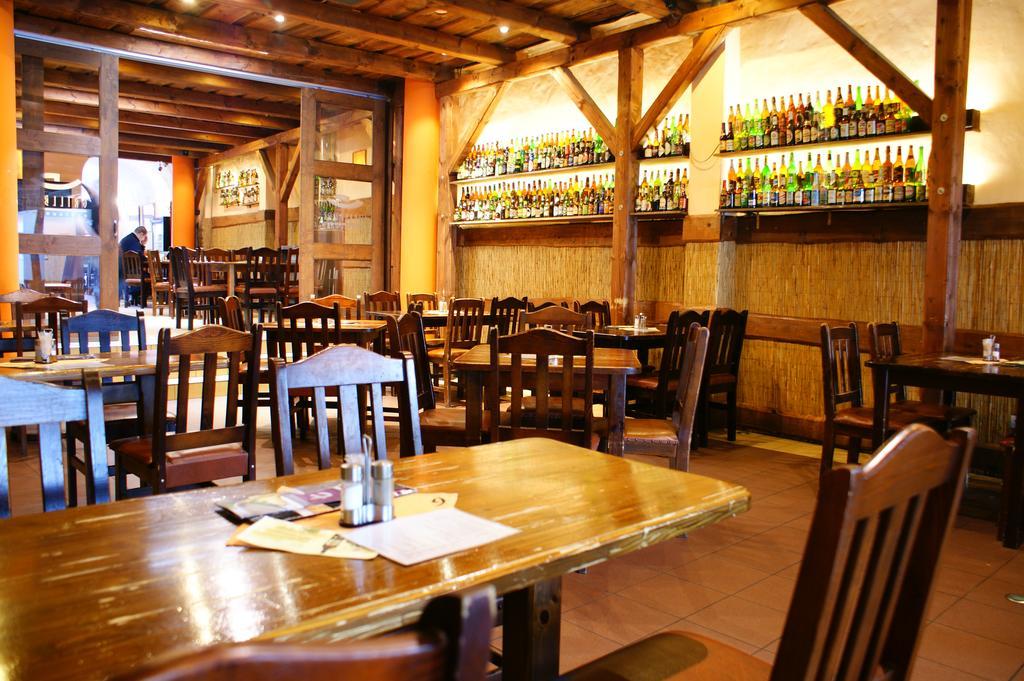 Grillbar Penzion & Restaurant Spišská Nová Ves Eksteriør billede